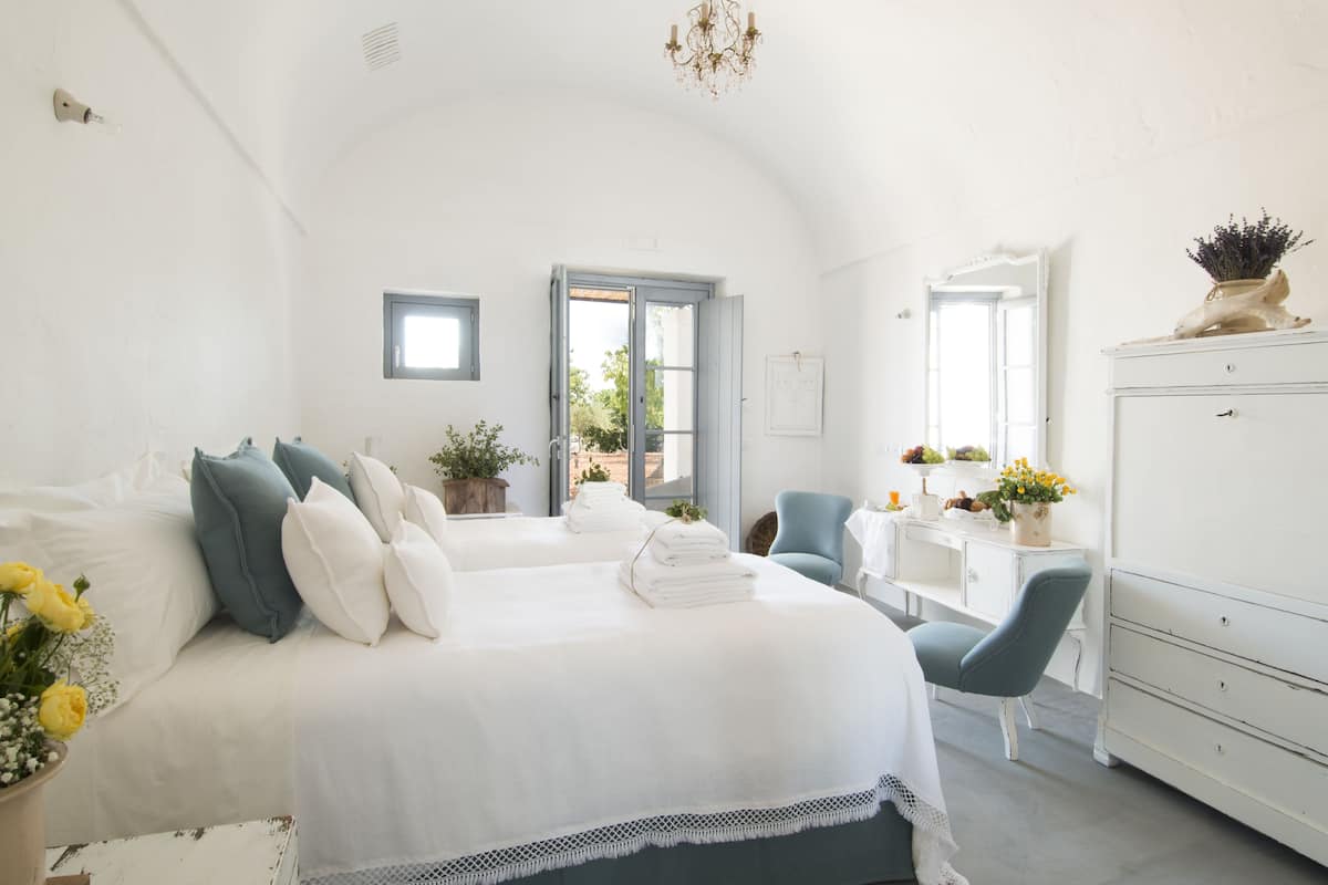Standaard kamer, uitzicht op tuin | Luxe beddengoed, donzen dekbedden, bedden met traagschuimmatras