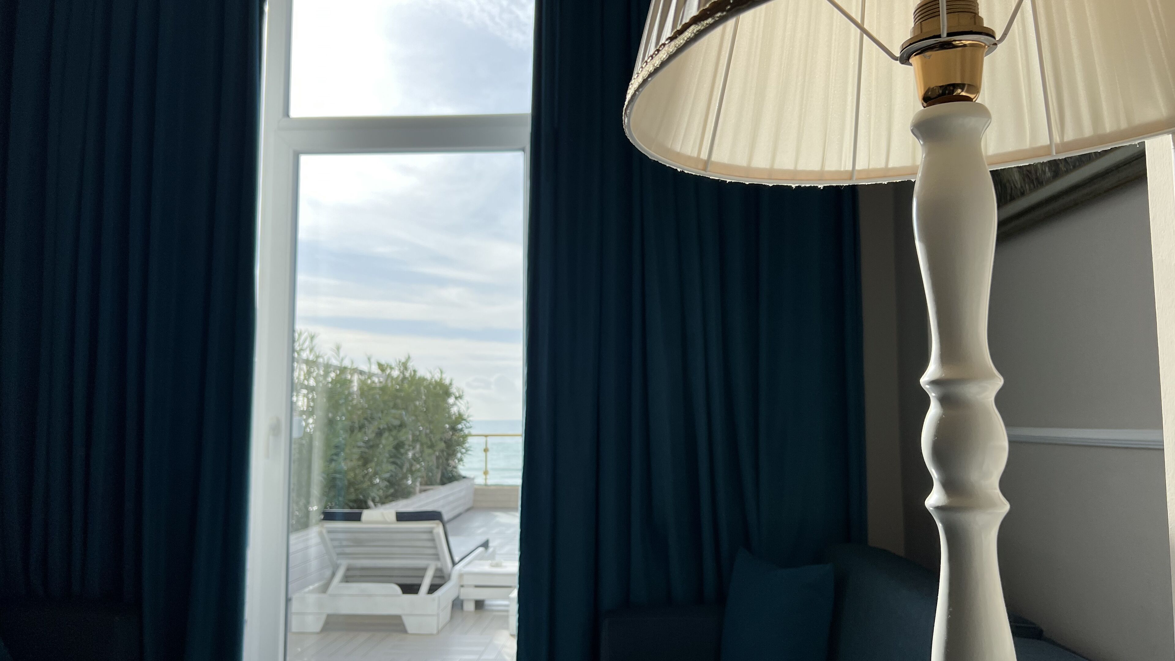 executive room, multiple beds, non smoking, jetted tub (with two single sofabeds) | 1 bedroom, frette italian sheets, premium bedding, memory-foam beds