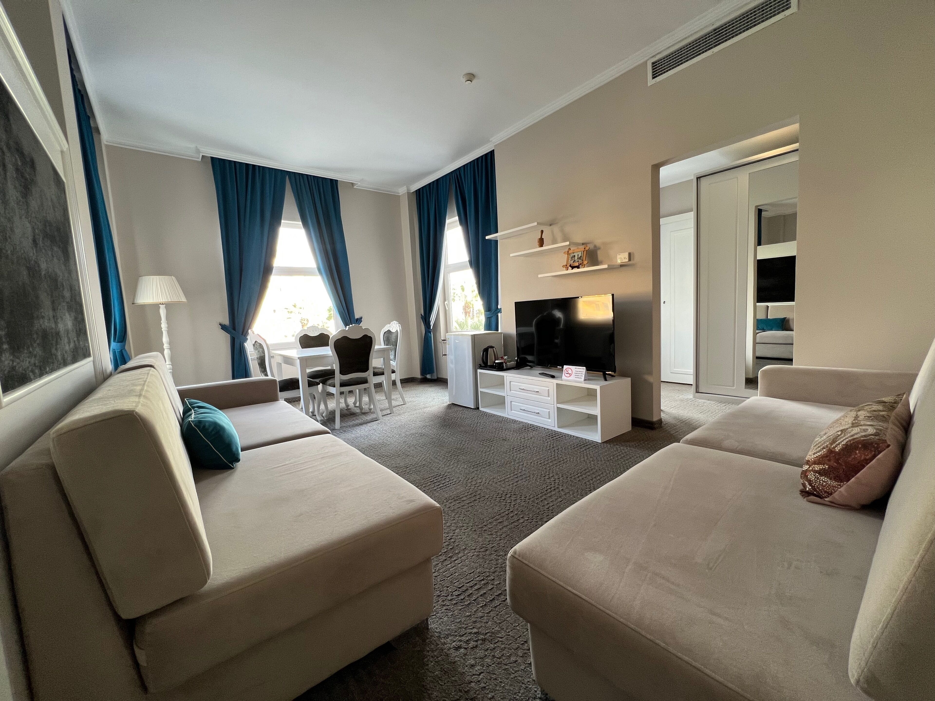 executive suite, multiple beds, non smoking, garden view (with two single sofabeds) | 1 bedroom, frette italian sheets, premium bedding, memory-foam beds