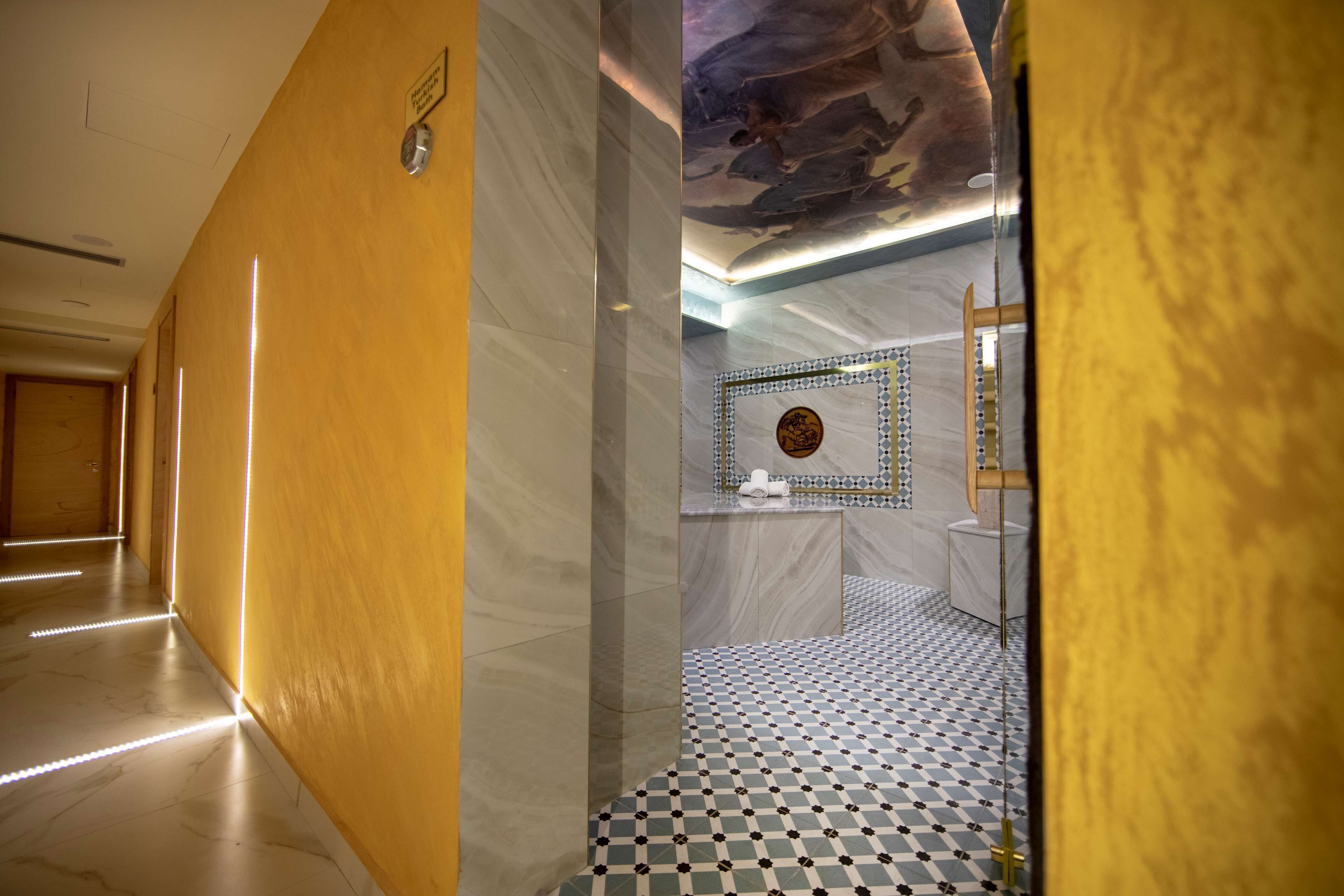 couples treatment room(s), sauna, hot tub, steam room