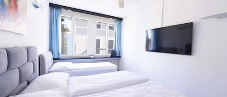 Triple Room | 1 bedroom, free WiFi, bed sheets