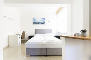 ห้องคอมฟอร์ทสำหรับสี่ท่าน | Wi-Fi ฟรี, ผ้าปูที่นอน