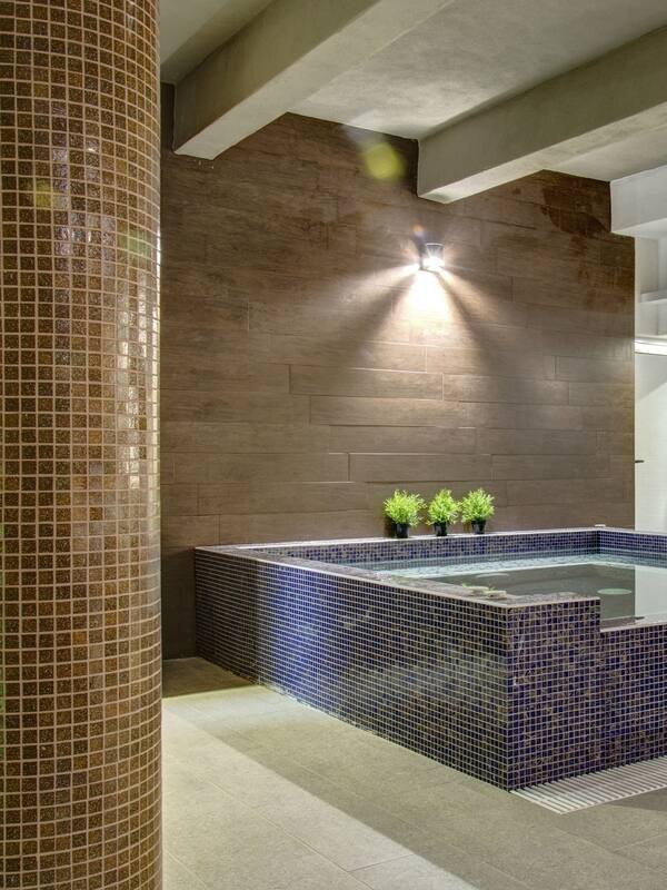 Sauna, hot tub, steam room, hot springs, body treatments, hydrotherapy