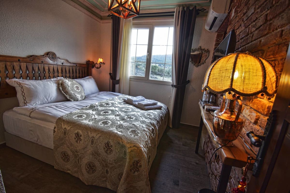Junior Room, Courtyard | Minibar, bureau, accès au Wi-Fi (inclus)
