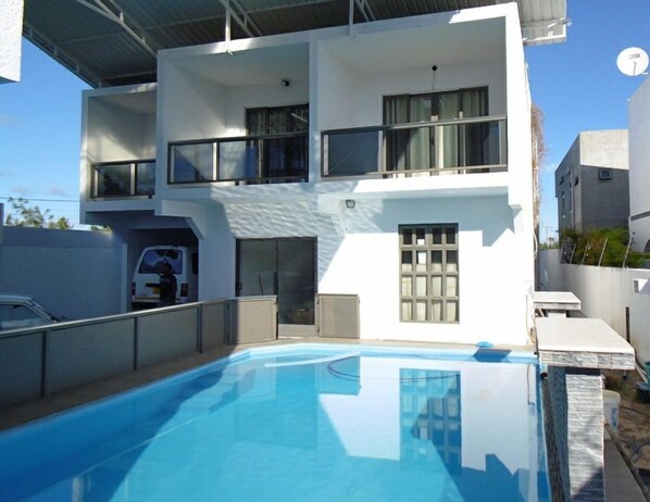 Outdoor pool - Twins Villa (Grand-Baie)