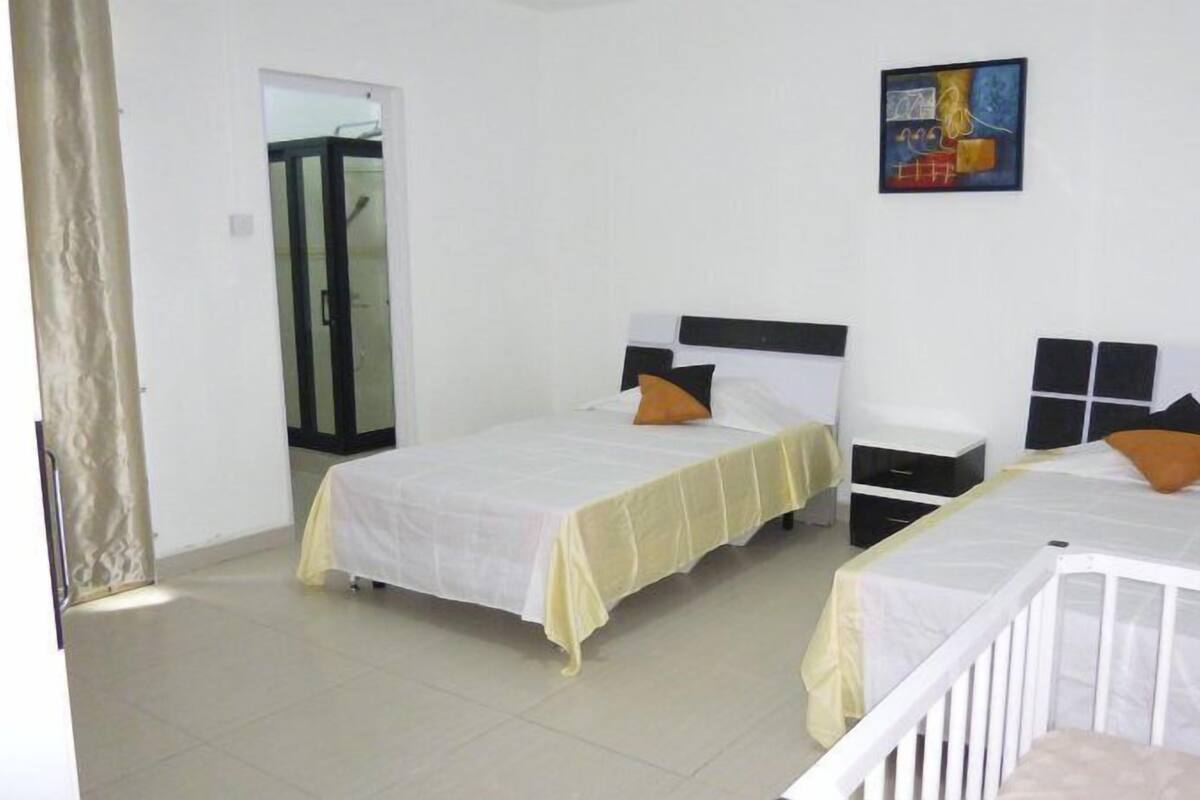 Family Apartment, 4 Bedrooms, Balcony, Poolside