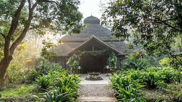 Mặt tiền nơi lưu trú