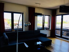 1 bedroom, premium bedding, desk, blackout curtains - Dream of Bydgoszcz (Bydgoszcz)