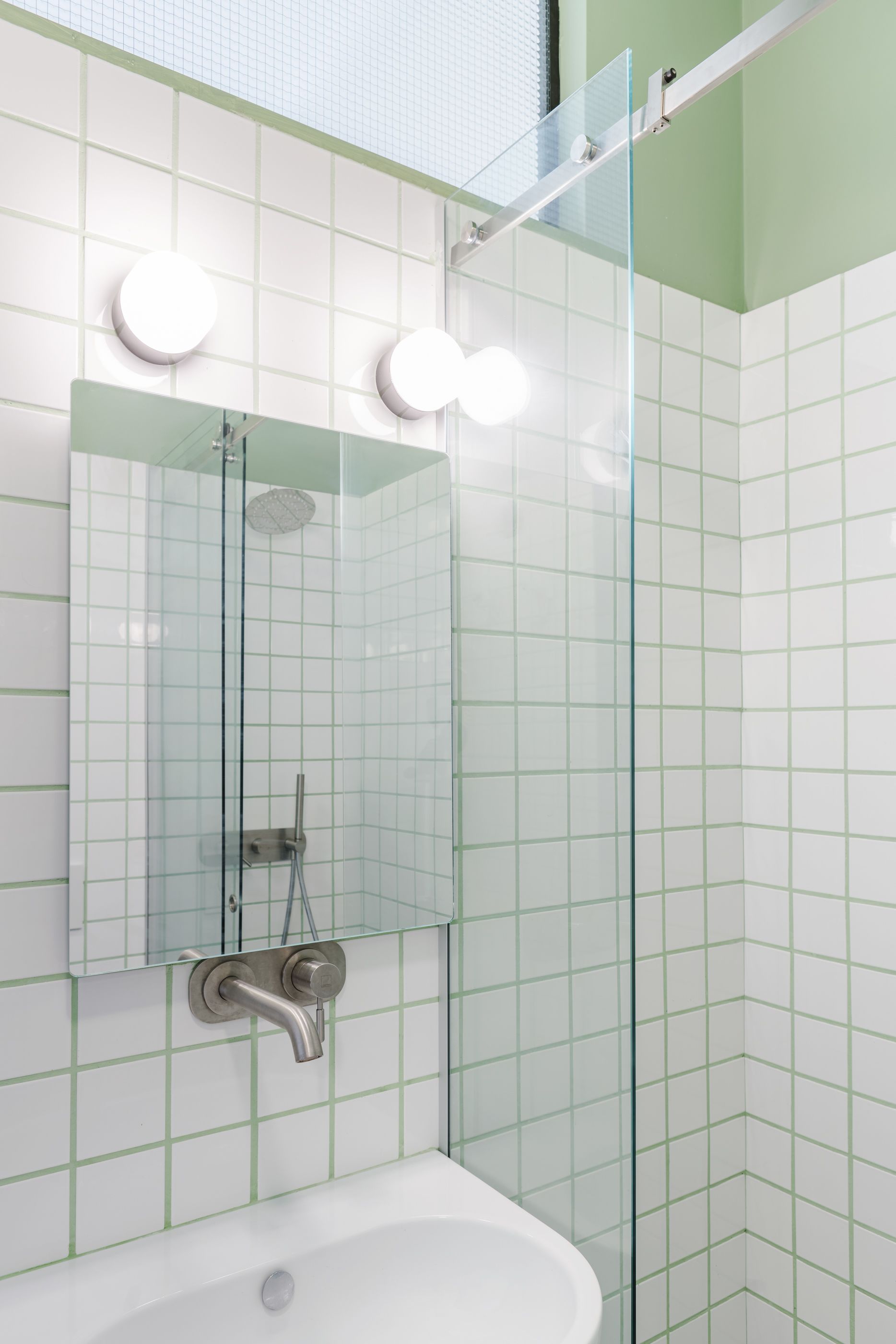 superior room, balcony, sea view | bathroom | shower, free toiletries, hair dryer, bidet