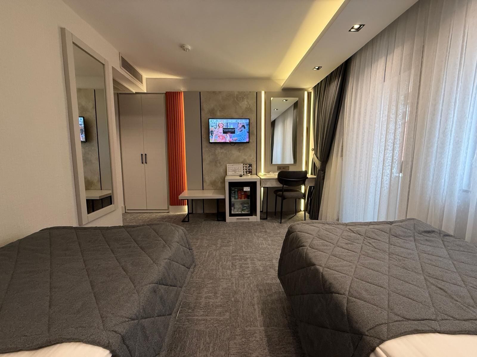 Photo - Starton Hotel