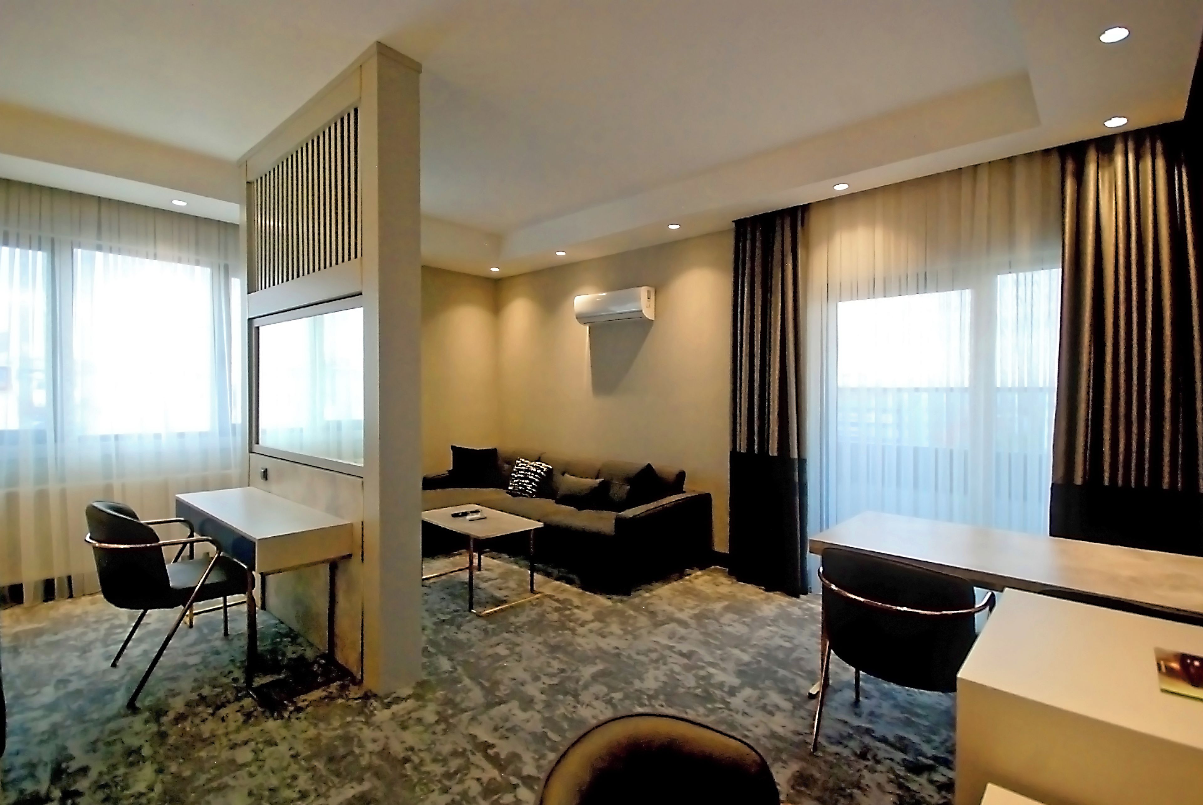 Photo - Starton Hotel