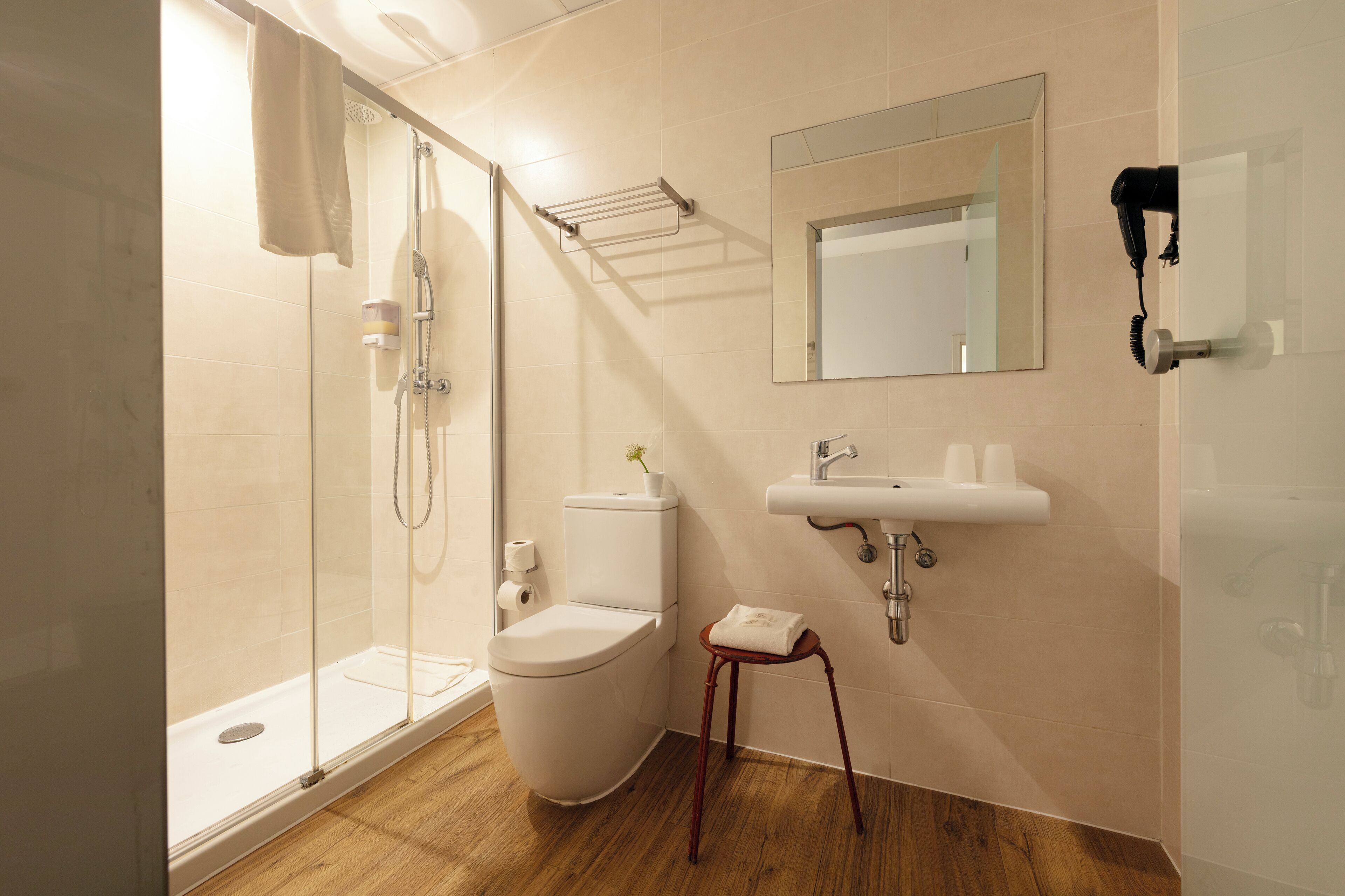 Photo - Som Nit Born