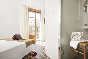 Double or Twin Room, Balcony | Balcony - Som Nit Triomf (Barcelona)