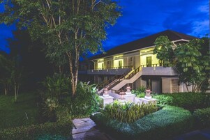 บริเวณภายนอก