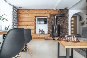 公寓, 壁炉 | 客房内保险箱、特色装修、熨斗/熨衣板、免费 WiFi