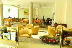 Desayuno buffet incluido todos los días 