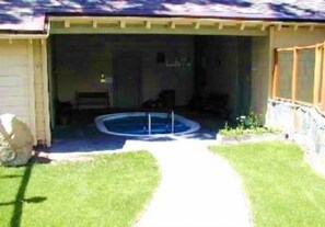 Indoor pool, outdoor pool - La Vista Blanc #22 (Mammoth Lakes)