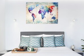 Deluxe Double Room, Terrace, Sea View | Minibar, in-room safe, desk, laptop workspace - Sirocco Suites (Sant'Agnello)