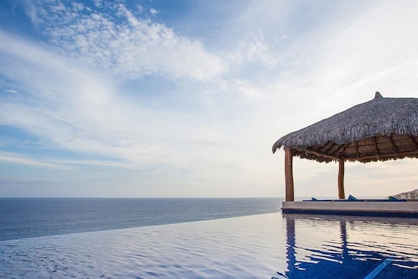 Outdoor pool - Villa Helena (Cabo San Lucas)