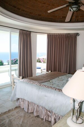 Free WiFi - Villa Thunderbird (Cabo San Lucas)