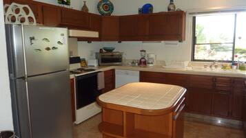 Microwave, oven, coffee/tea maker