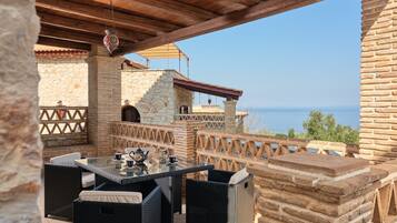 Suite, 2 Bedrooms, Sea View | Terrace/patio