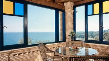Superior Suite, 2 Bedrooms, Sea View | Vue de la chambre
