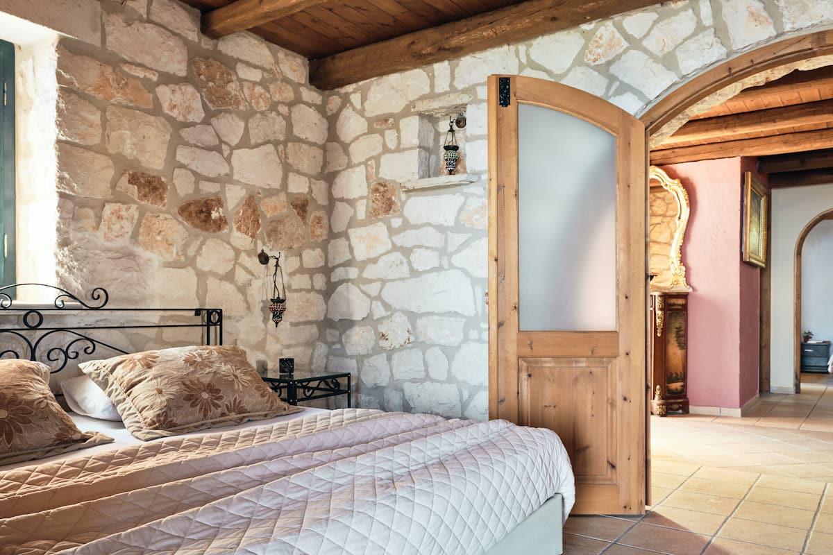 Suite, 2 Bedrooms, Sea View | Premium bedding, in-room safe, individually decorated