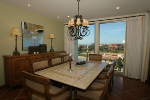 In-room dining - Casa Bella (Cabo San Lucas)