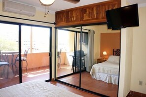 Free WiFi - Marina Sol #A308 (Cabo San Lucas)