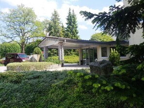 Entrée de l’hébergement