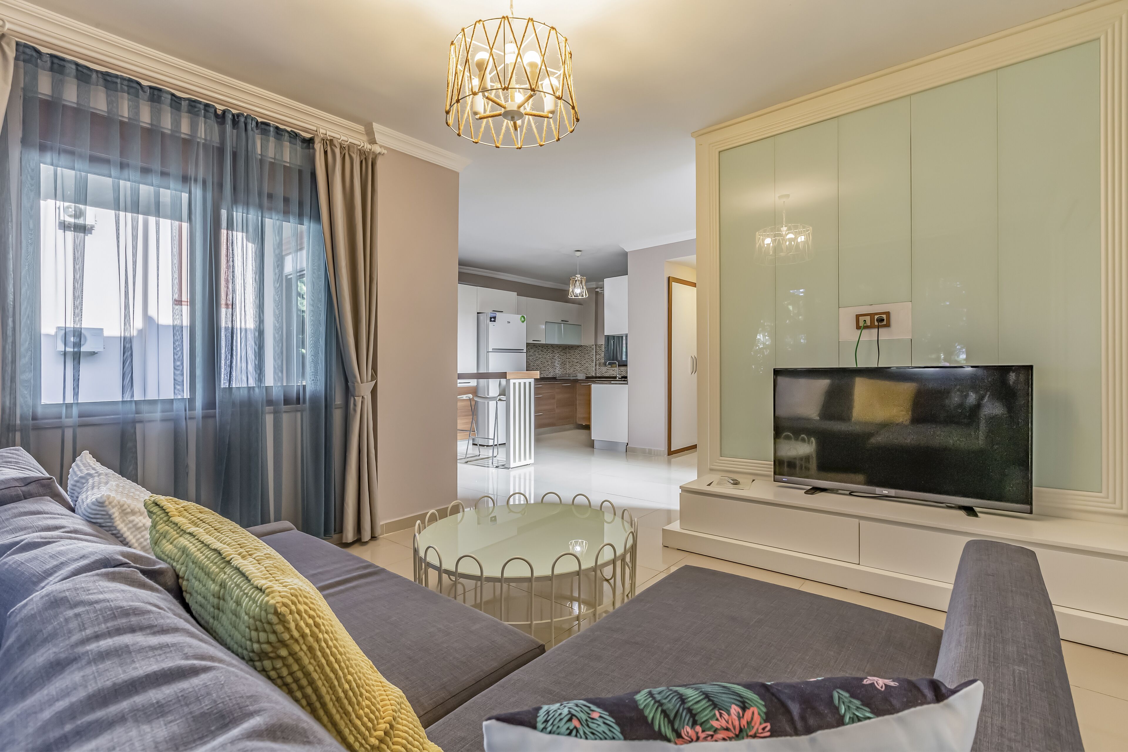 Télévision à écran plat