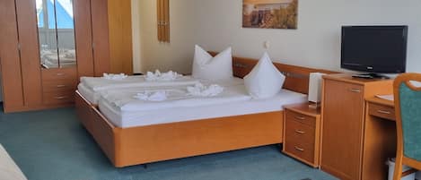 Habitación doble, 1 habitación | Wifi gratis y ropa de cama