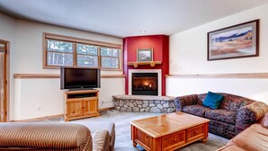 Room, 1 Bedroom | Living room - Corral at Breckenridge 103E By Peak Property Management (Breckenridge)