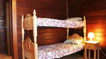 Bureau, fer et planche à repasser, Wi-Fi gratuit