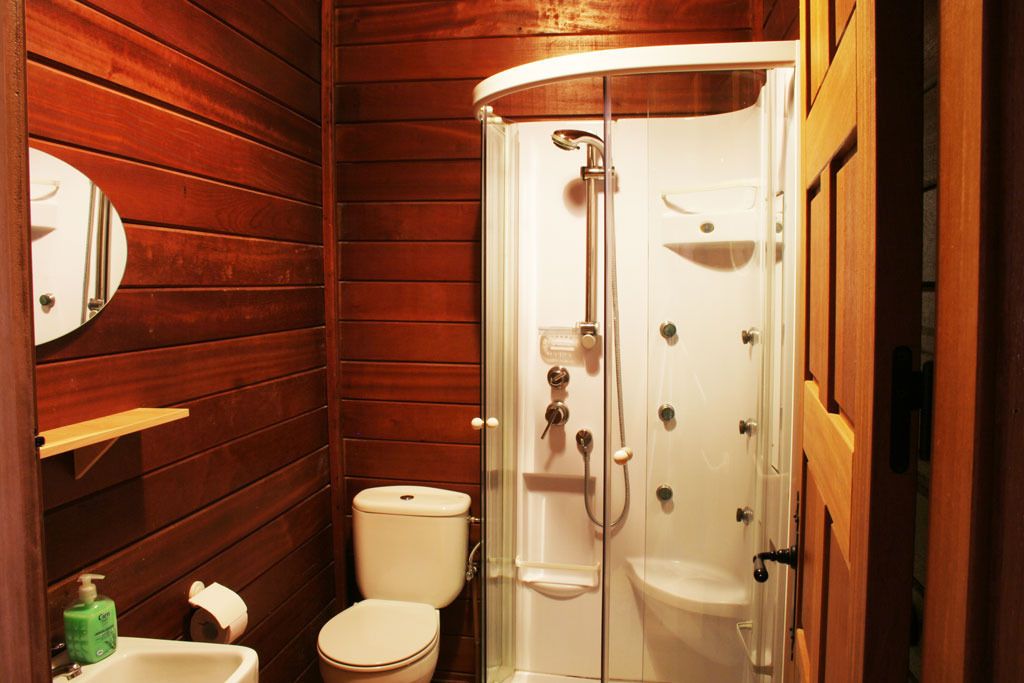 Bed in shared dorm | Bathroom | Shower, hair dryer, towels
