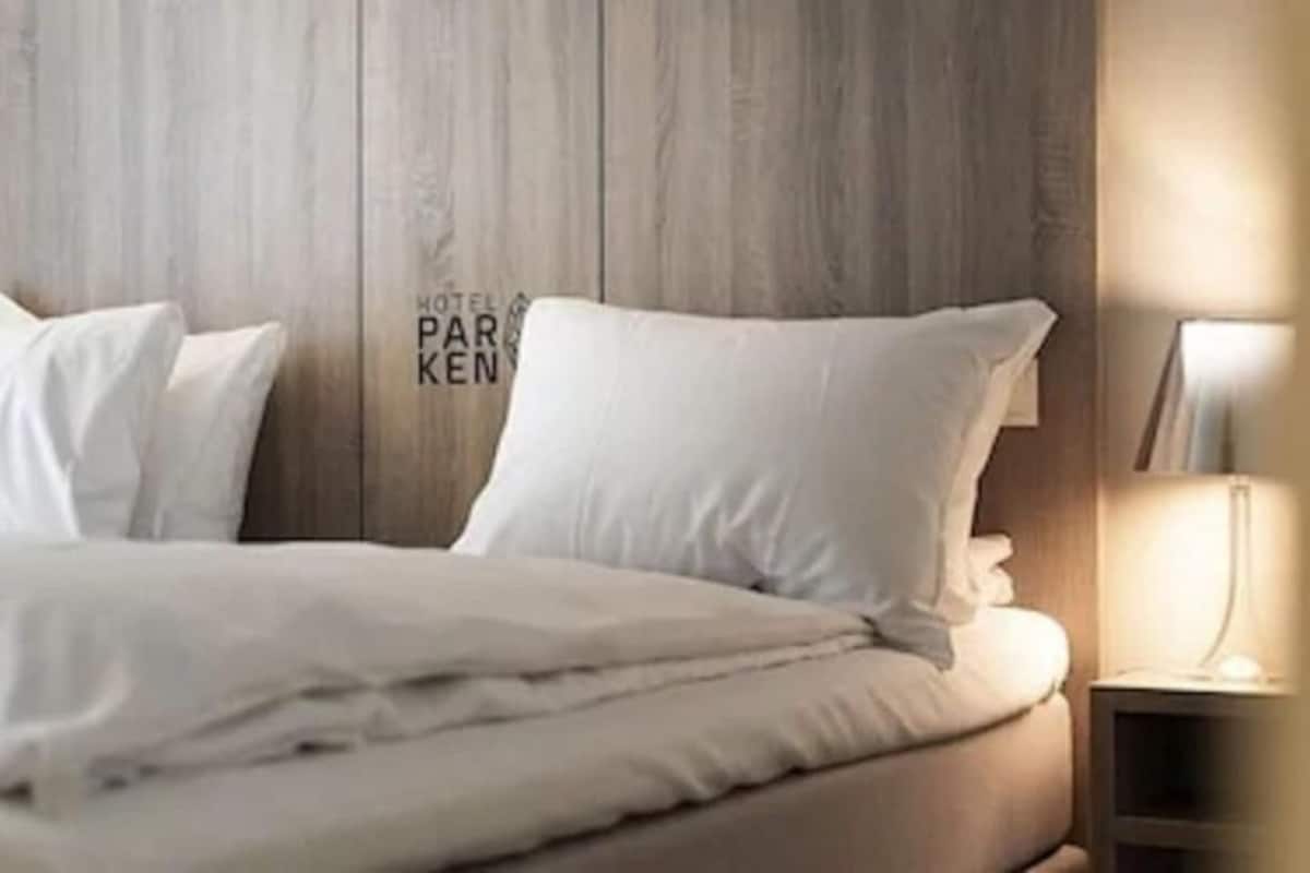 Ropa de cama de alta calidad y colchones con acolchado adicional