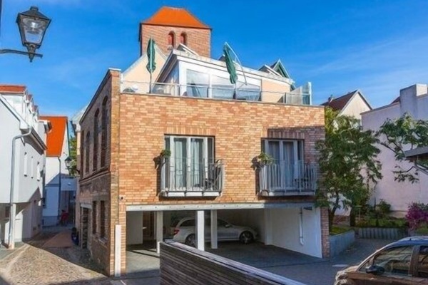 Parking (toeslag) kost EUR 10 per nacht