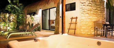 Premium Bungalow 1 King Bed Jetted Tub | View from room