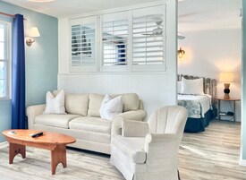 Deluxe Room, 1 King Bed, River View | 1 bedroom, blackout drapes, iron/ironing board, free WiFi