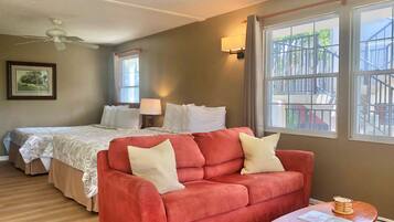 Deluxe tweepersoonskamer, 2 queensize bedden | 1 slaapkamer, verduisterende gordijnen, geluiddichte muren