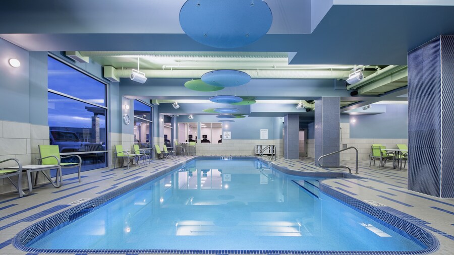 Holiday Inn Express & Suites Kelowna - East by IHG