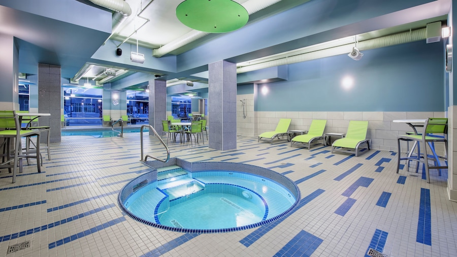 Holiday Inn Express & Suites Kelowna - East by IHG