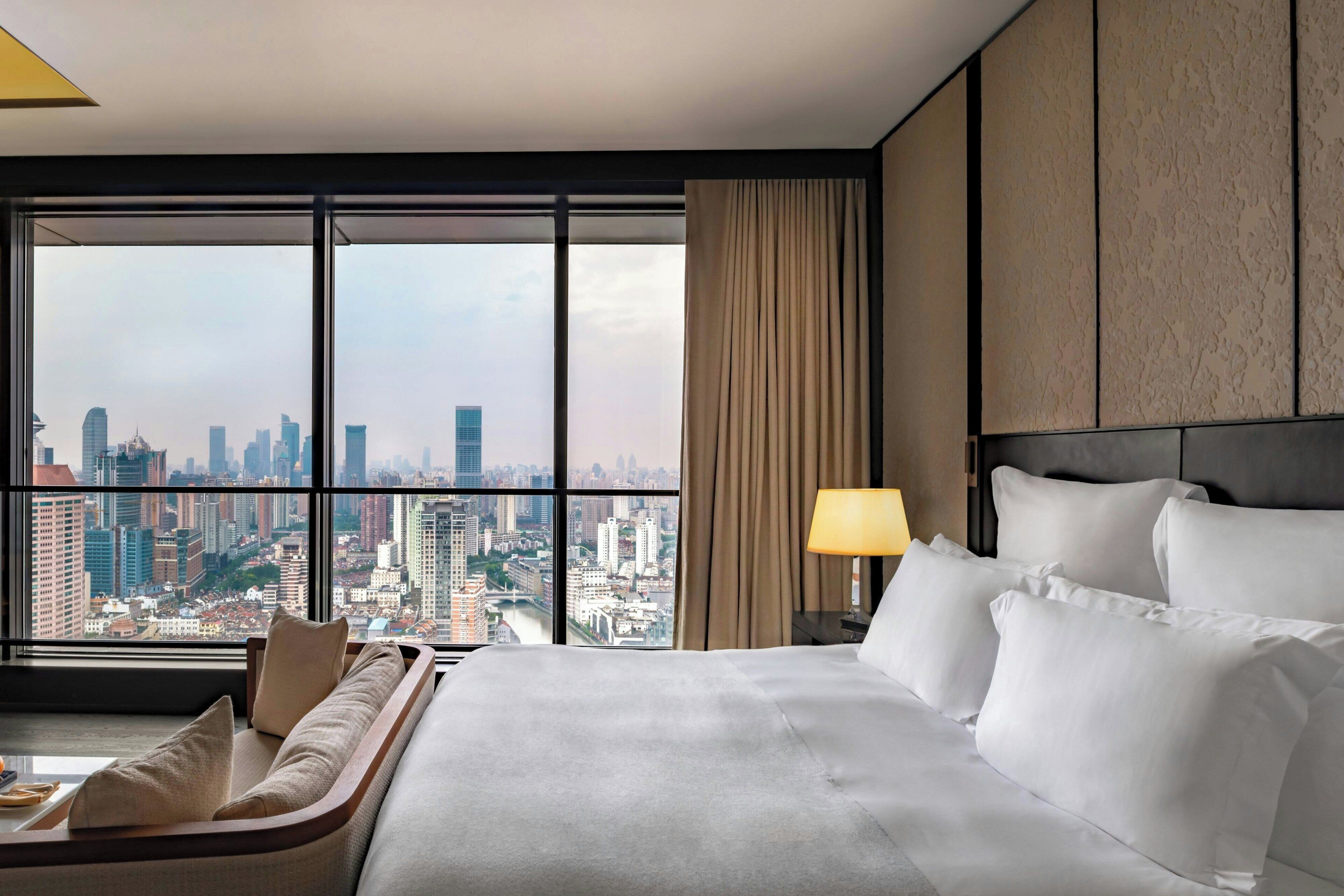 Premium Room, 1 King Bed, City View