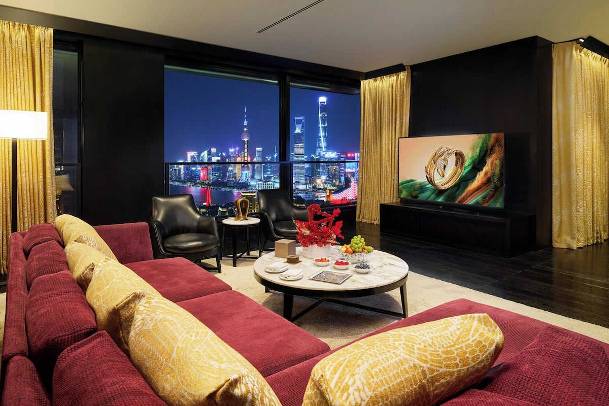 1 bedroom, premium bedding, free minibar items, in-room safe