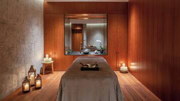 桑拿、熱水浴缸、蒸氣室、身體療程、深層組織按摩、面部療程