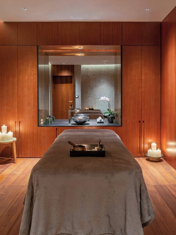 Sauna, hot tub, steam room, body treatments, deep-tissue massages