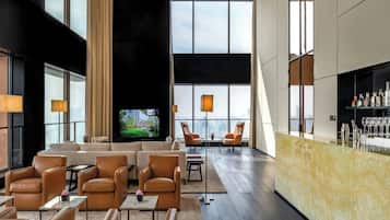1 bedroom, premium bedding, free minibar items, in-room safe
