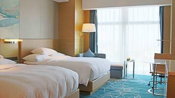 20 bedrooms, premium bedding, down comforters, minibar