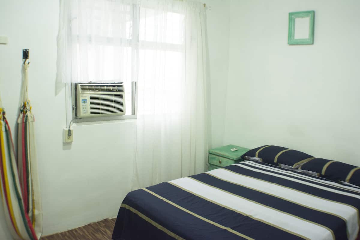 Chambre Double Ville, 1 chambre, salle de bains commune, vue ville